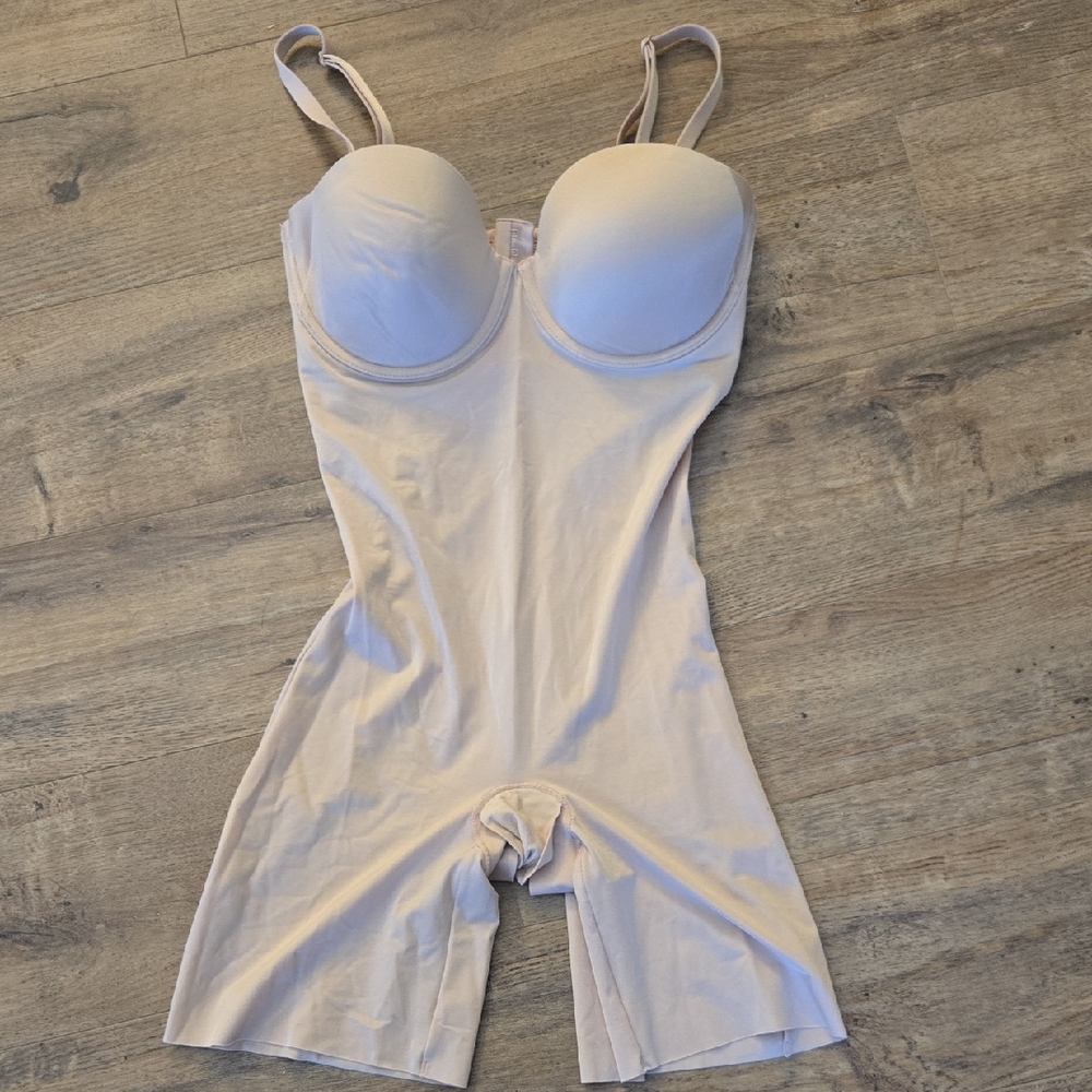 SPANX Light Beige Shapewear Bodysuit